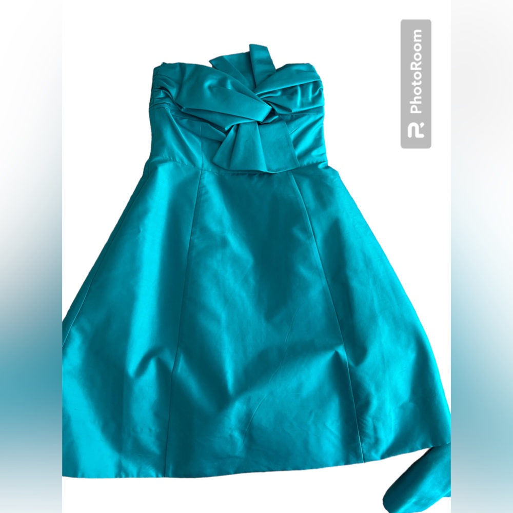 Trina Turk. Stunning turquoise strapless dress. Size 2. New without tags.